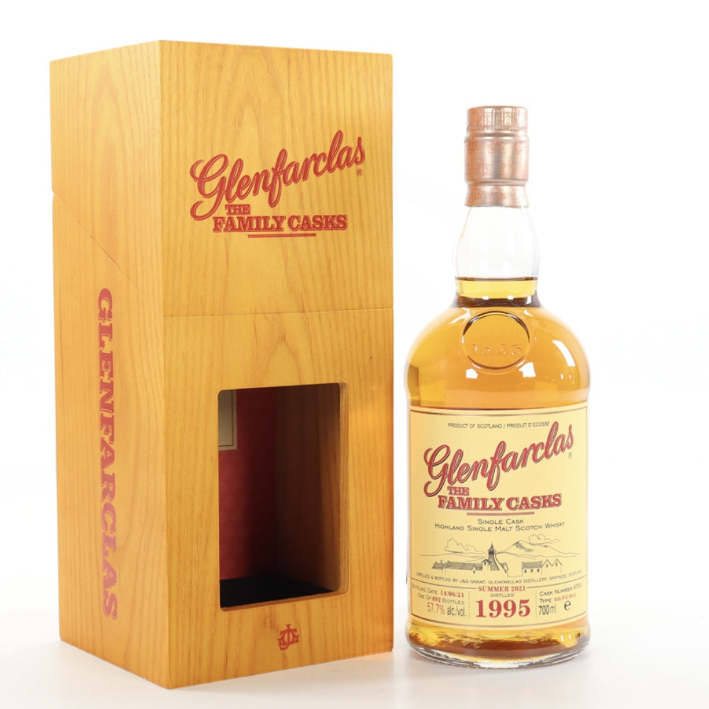 GLENFARCLAS The Family Casks 1995 (Cask No 6765) Speyside Single Malt Scotch Whisky 70cl 57.7%